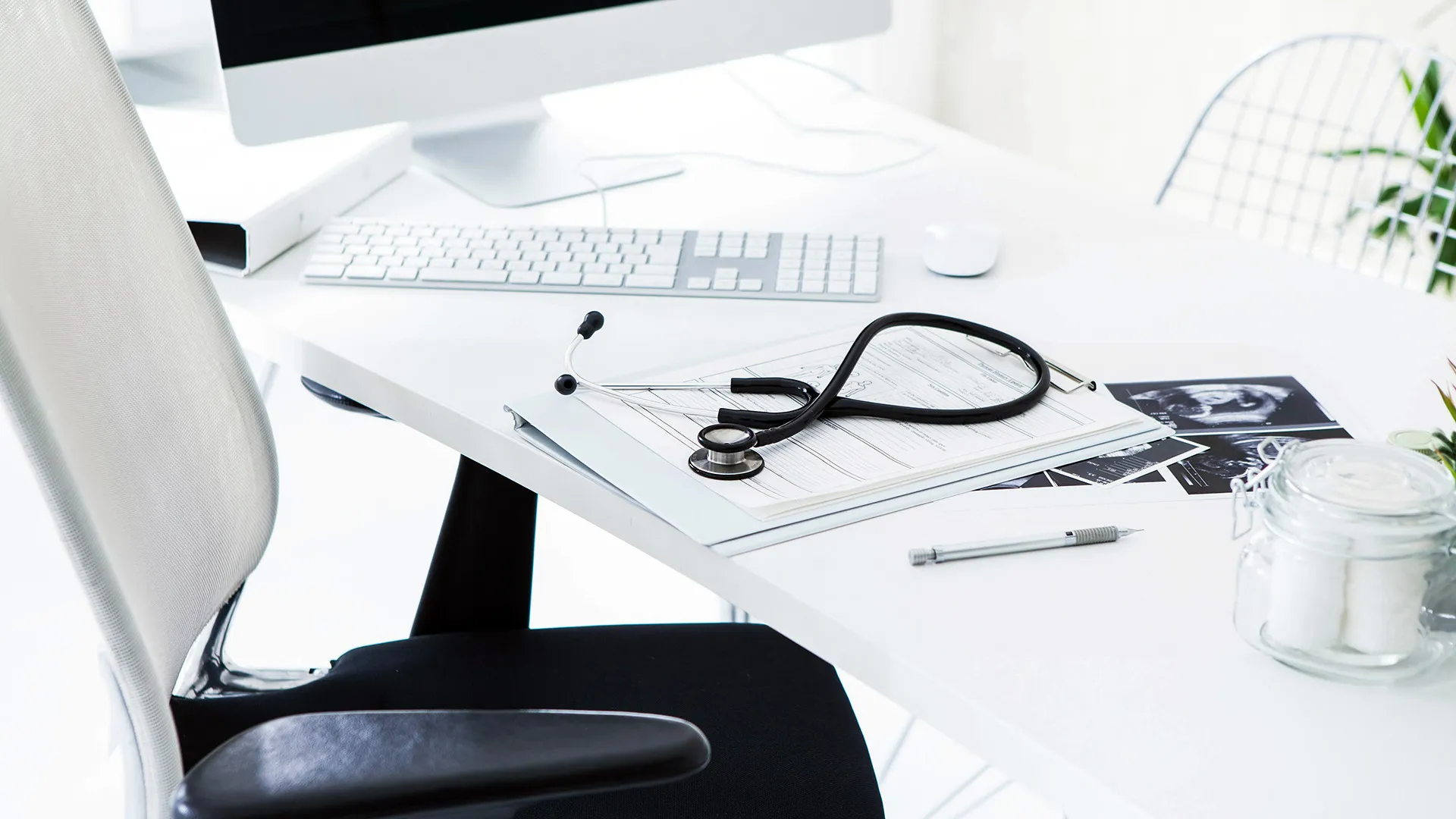 医療法人社団　謹誠会